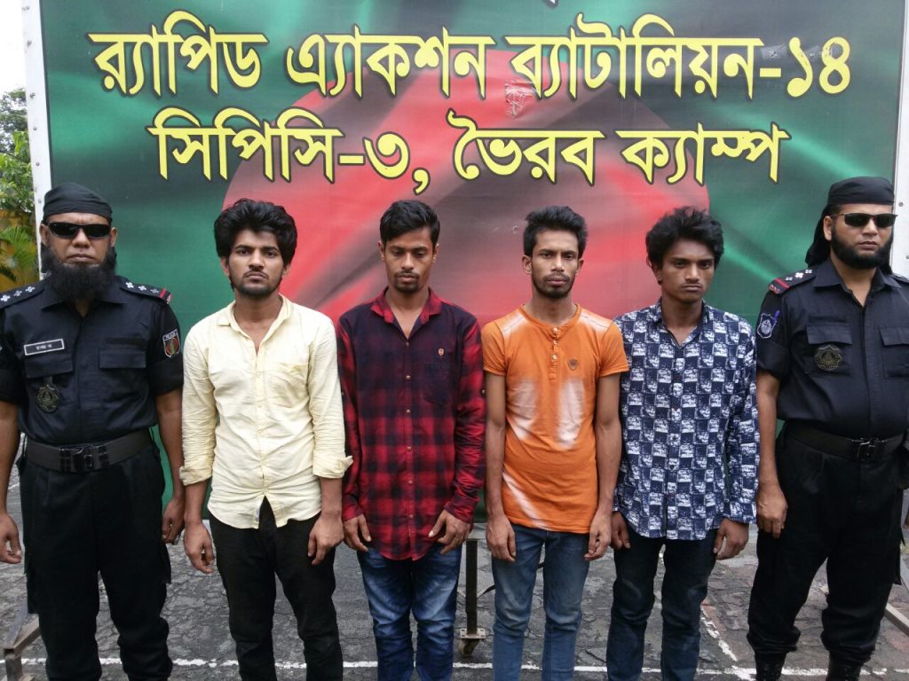 ব্রাহ্মণবাড়িয়ায় গাঁজা ও ইয়াবাসহ আটক ৫