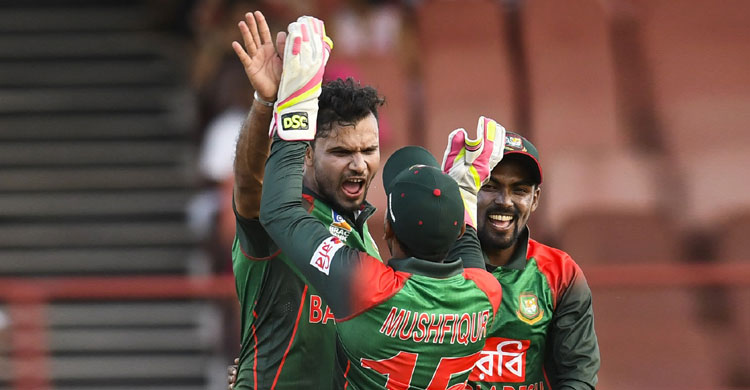 ছন্নছাড়া দলটিই মাশরাফি ম্যাজিকে আবার ‘টিম বাংলাদেশ’