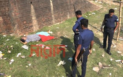 রেলসেতুর নিচে নারীর বিবস্ত্র মরদেহ (ভিডিওসহ)