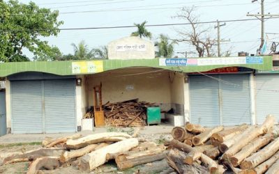 যাত্রী ছাউনী নির্মাণ করা হয়েছে কার জন্য?