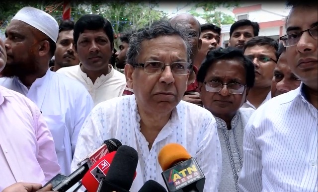 ট্রেনে হামলার রায় নিয়ে ফখরুলের অভিযোগ সঠিক নয়-আইনমন্ত্রী