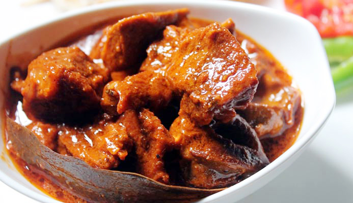 কোরবানির ঈদে আলু বোখারায় টক ঝাল গরুর মাংস