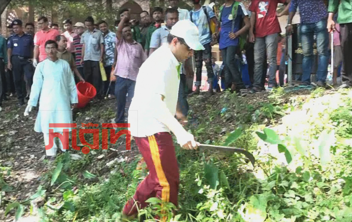 ব্রাহ্মণবাড়িয়া জেলা প্রশাসনের পরিস্কার পরিচ্ছন্নতা অভিযান (ভিডিও)