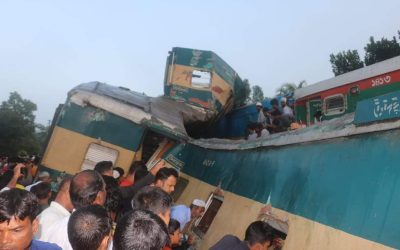 কসবায় দুই ট্রেনের মুখোমুখি সংঘর্ষে, নিহত-১৬