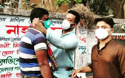 ছাত্রদল নেতার উদ্যোগে জনসচেতনতায় মাক্স-সাবান বিতরণ