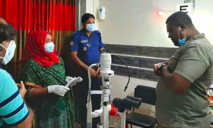 শিক্ষার নেই কোন সার্টিফিকেট, রোগী দেখছিলেন কনসালটেন্ট পরিচয়ে