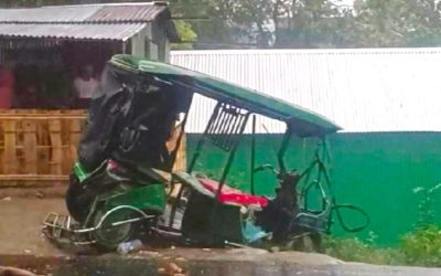 কসবায় দাঁড়িয়ে থাকা অটোরিকশাকে পেছন থেকে বাসে চাপায় একজন নিহত,আহত-৫
