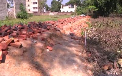কসবায় আ’লীগ নেতার বাড়ির দেয়াল ভেঙে গুঁড়িয়ে দেওয়ার অভিযোগ বিএনপি নেতার বিরুদ্ধে