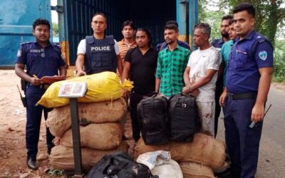 কসবায় ৪মন গাঁজাসহ তিন চোরাকারবারী আটক