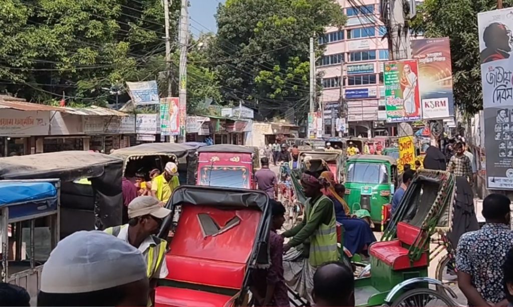 ব্রাহ্মণবাড়িয়ায় হরতালে মাঠে দেখা যায়নি বিএনপিকে, সবকিছুই ছিল স্বাভাবিক