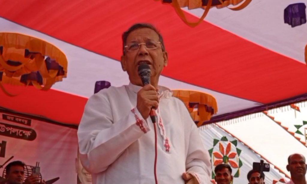 সারাবিশ্বের ক্যামেরা ফিট করে রাখছে ভোট কেন্দ্রে যান কিনা দেখতে: আইনমন্ত্রী