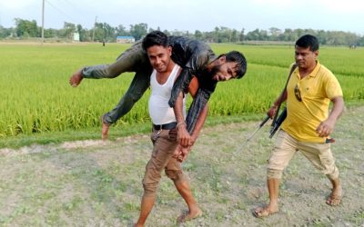 ছদ্মবেশে গেলেন পানি পান করতে, কাঁধে তুলে আনলেন ডাকাত