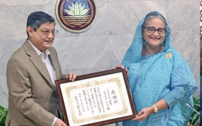 নাগাসাকির মেয়রের সার্টিফিকেট প্রধানমন্ত্রীর হাতে তুলে দিলেন গণপূর্তমন্ত্রী
