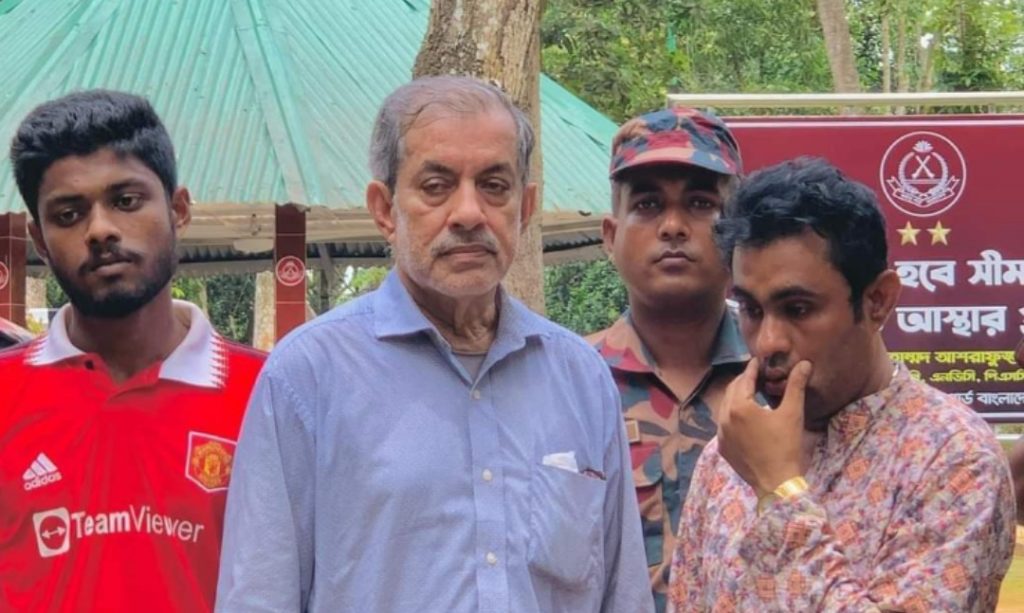 ভারতে পালানোর সময় চট্রগ্রামের সাবেক এমপি ফজলে করিম চৌধুরী আটক