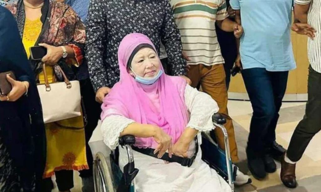 বেগম খালেদা জিয়া লন্ডন যাচ্ছেন না