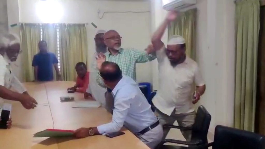 ব্রাহ্মণবাড়িয়া চেম্বার অব কমার্সে হট্টগোল, হামলার অভিযোগ