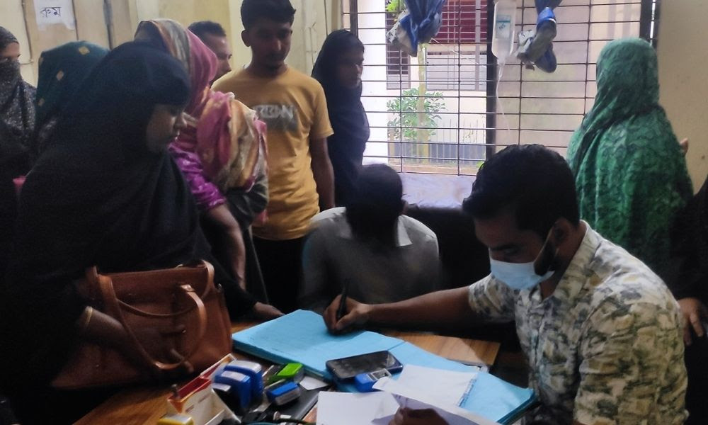 ব্রাহ্মণবাড়িয়ায় বিড়ালের কামড়ে শিশুসহ আহত ৩