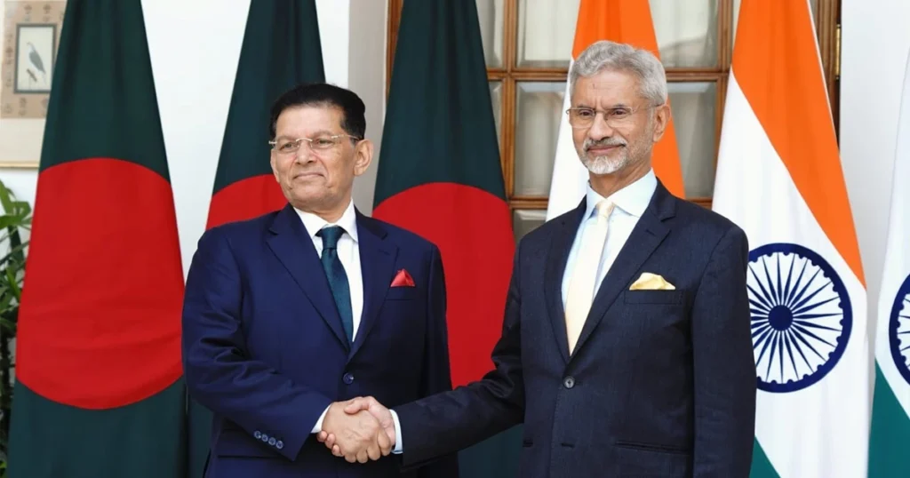 বাংলাদেশ-ভারত সম্পর্ক আরও শক্তিশালী করার অঙ্গীকার