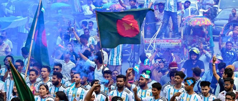 বিশ্বকাপ উন্মাদনার মাঝে ‘ইসলামি পতাকা’ নিয়ে আলোচনা
