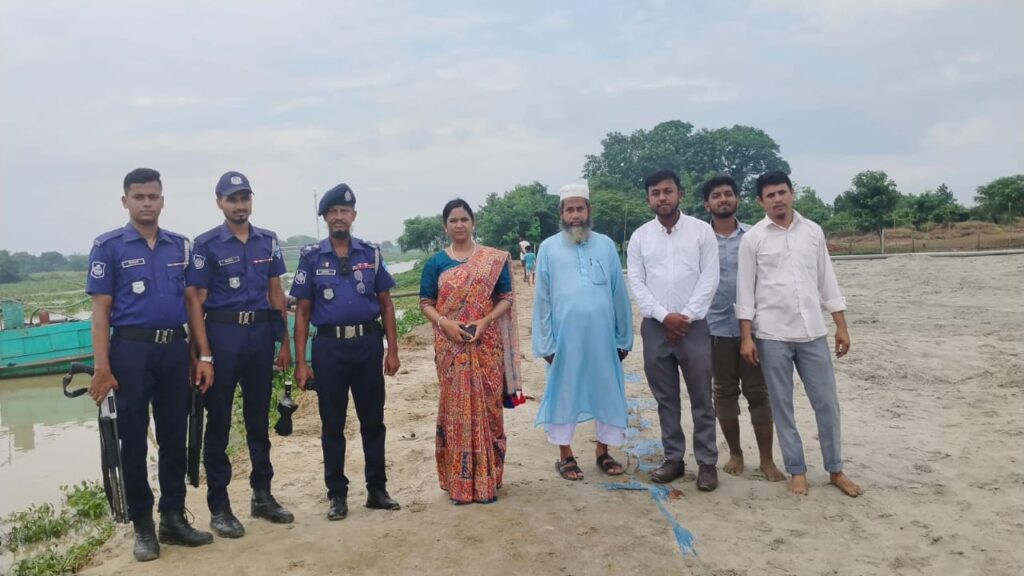 তিতাস নদীর তীর ভরাটের দায়ে এনসিপি নেতাকে ২ লাখ টাকা জরিমানা