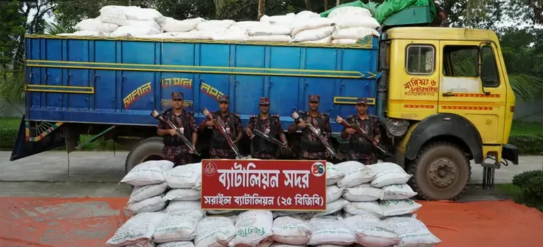 ব্রাহ্মণবাড়িয়ায় ভারতে পাচার চেষ্টাকালে ২৪ টন সার উদ্ধার
