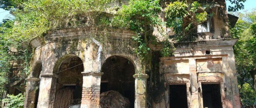 অবহেলায় সরাইলের ঐতিহ্যবাহী চুন্টা সেনবাড়ি
