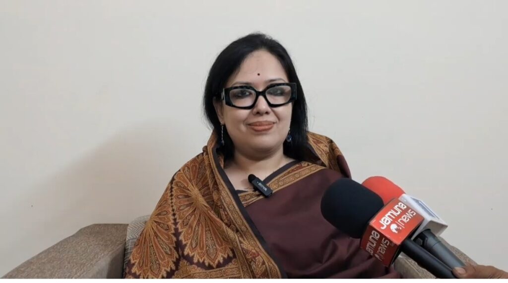 ‘প্রহসনের অংশ’ হতে না চাওয়ায় রাষ্ট্রপতি নির্বাচনে ভোট দেননি রুমিন ফারহানা