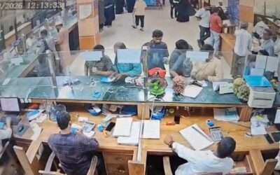 সোনালী ব্যাংকের ভেতর থেকে গ্রাহকের প্রায় ৮ লাখ টাকা চুরি
