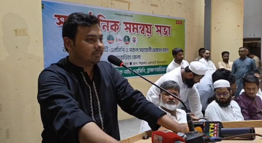 ‘নৌকা খুঁজতে গেলে রুমিনের ‘হাঁস’ খেয়ে ফেলব’