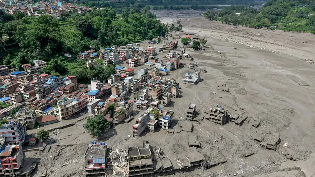 নেপালে ভয়াবহ বন্যায় ৯৫ জনের মৃত্যু, নিখোঁজ ৪০৩