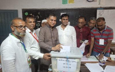 উৎসবমুখর পরিবেশে চলছে রেডক্রিসেন্ট নির্বাচনের ভোটগ্রহণ