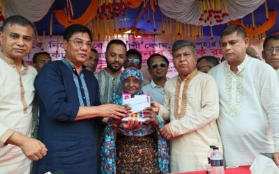 শেখ হাসিনা কালকেই আসুক, হাতকড়া দিয়ে রিসিভ করব: বিমানমন্ত্রী