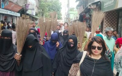 সংসদে বিএনপির সমালোচনা করে বক্তব্য রাখায় রুমিন ফারহানার বিরুদ্ধে ঝাড়ু মিছিল