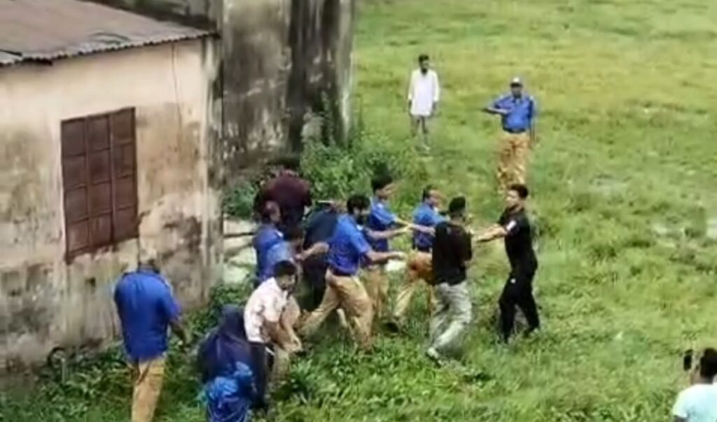 আশুগঞ্জে রুমিন ফারহানার সমর্থকদের ওপর হামলার অভিযোগ, আহত ২