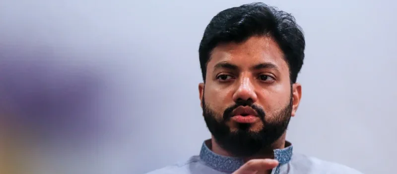 প্রতিমন্ত্রীর পদ ছাড়ার ঘোষণা ইশরাক হোসেনের