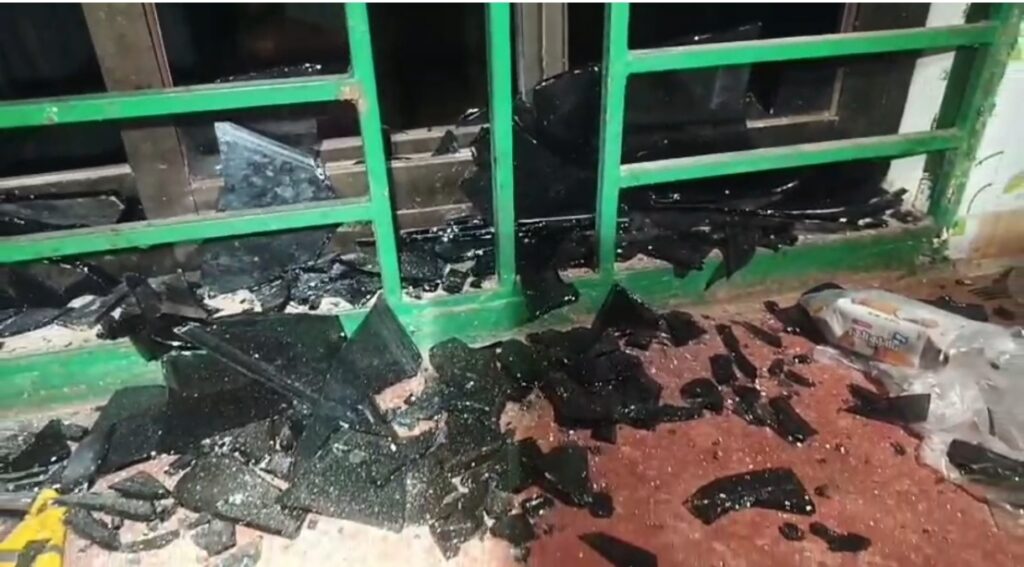 বিজয়নগরে কিশোরীকে বিয়ে দিতে রাজি না হওয়ায় দুইপক্ষের সংঘর্ষ, আহত ১০