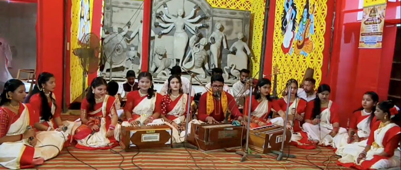শঙ্খ-উলুধ্বনিতে মুখরিত ব্রাহ্মণবাড়িয়া, মহালয়ায় শুরু শারদোৎসব
