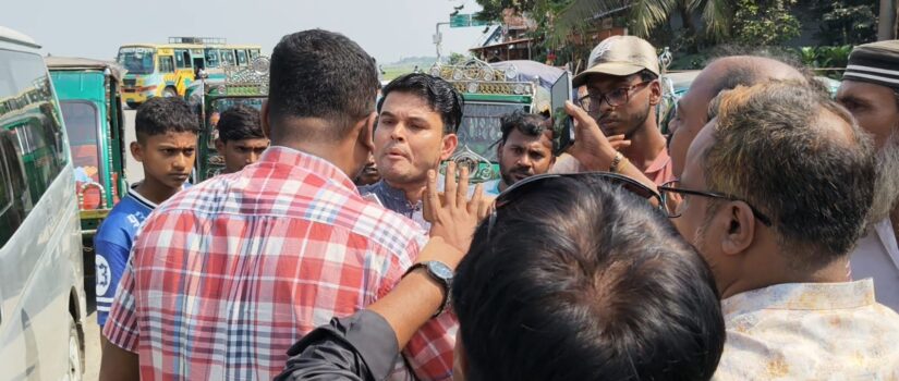 নবীনগরে সাংবাদিকদের গাড়ি আটকে ইজারার নামে চাঁদাবজি!