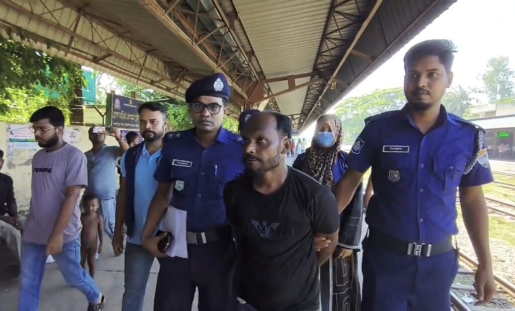 ট্রেনের ভুয়া টিকেট বানিয়ে বিক্রি, কালোবাজারিকে দণ্ড